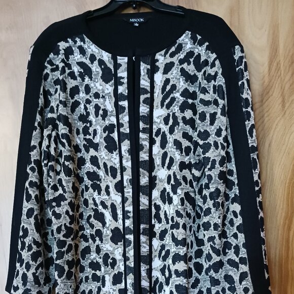 Misook Jackets & Blazers - Misook, Size Large, Animal Print and Black Sweater, Duster